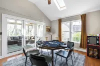 The Mulberry on Trinity Woods - 5 bedroom retreat in Cary