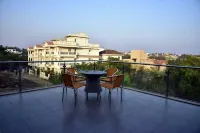 Luxe Loft Hotels in Penha de FranCa