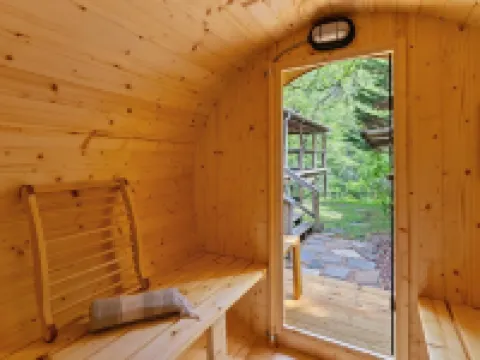 Cozy Creekside Cabin w/ Private Outdoor Sauna and Covered Deck Overlooking Creek Hotels in Laurel Fork