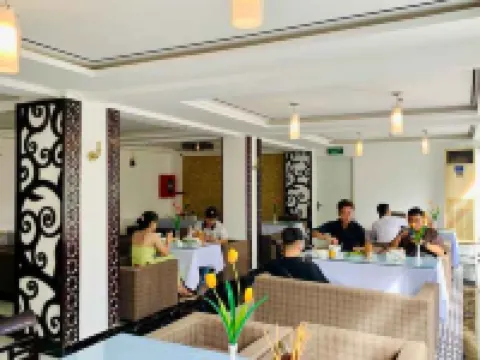 Vina Spa Hotel = โรงแรม วีนา สปา โรงแรมในเว้