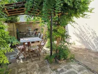 Lovely T2 with large private terrace