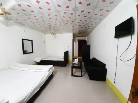 W Hotel Отели рядом с достопримечательностью «Cross Bridge»