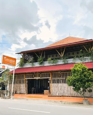 Vamana Bangsal Hotels in Sigar Penjalin