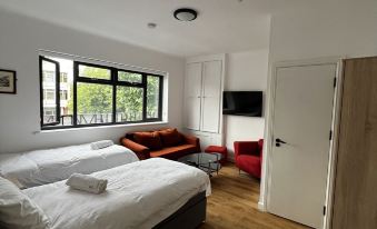 The Barrington Hotel