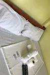 Jhunlyn Rooms for Rent Tagaytay Hotels in Amadeo