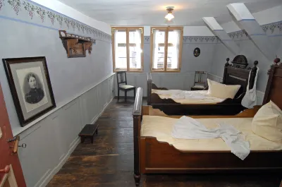 Gästehaus Tanzwerder Hotels near Evangelisch-reformierte Gemeinde Hann. Münden