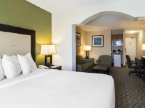 Clarion Hotel & Conference Center Sherwood Park Hotels in Strathcona County