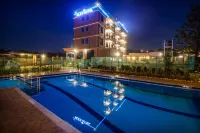 Mlex Hotel - Pools