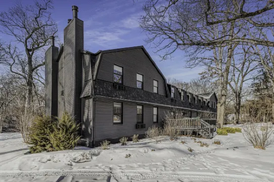 The Neighborhood Hotel Grand Beach