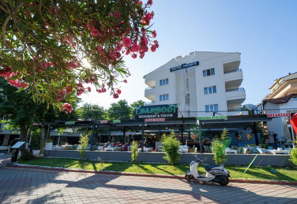 hotel overview picture
