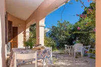 Piazzetta Villa la Vigna 30m from the Sea