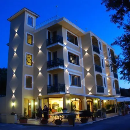 Johanna Park Hotel