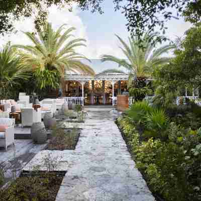 Point Grace Hotel Exterior