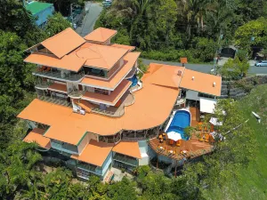 Issimo Suites (Adults Only)