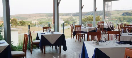 Hotel la Siesta Отели рядом с достопримечательностью «Chiesa di Fossacesia Marina»