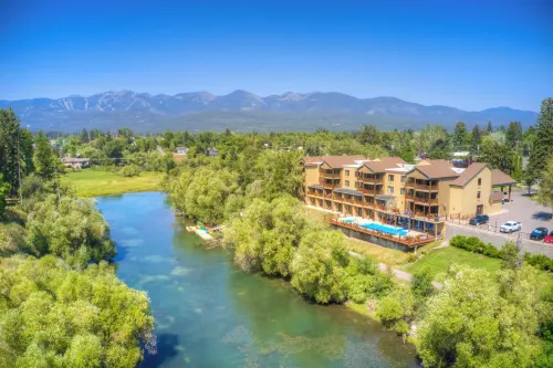 The Pine Lodge on Whitefish River Hotels in Whitefish