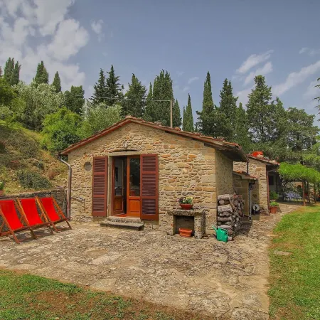 Detached Cottage with Swimming Pool