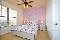 Palm View Place 3 Bedroom Condo by Redawning - parking