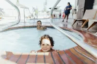 Vinland Hotel and Lounge - Pool