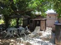 Taketomijima Guesthouse and je Taime