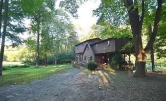 River Time Cabin -Time Floats Away!