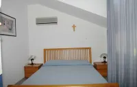 Beautiful Apartment for 2 People in Residence
