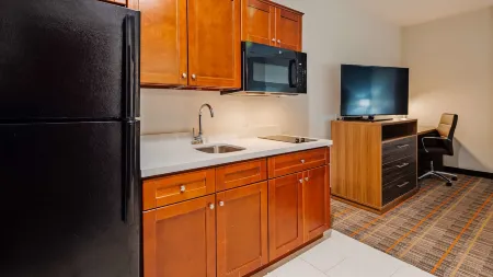 Best Western Ingleside Inn  Suites