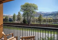 Holiday Inn STEAMBOAT SPRINGS by IHG - Mountain view