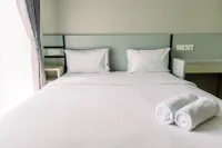 Nice and Fancy Studio Room at Sky House BSD Apartment - Bungalows