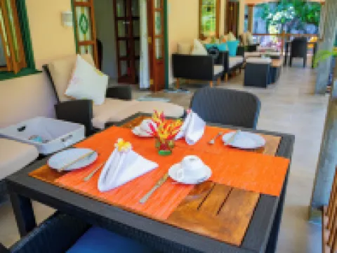 Pension Michel Villa Roche Bois โรงแรมในลาดิกิว