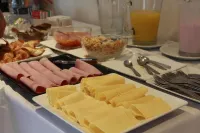 Hostería Atahualpa Yupanqui - breakfast