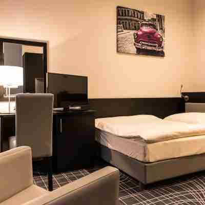 Sky Business Hotel Rooms