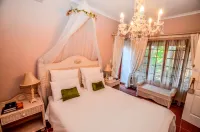 Lavender House Hotels in White River