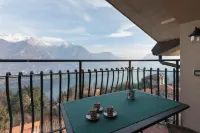 Civenna Lake View by Wonderful Italy