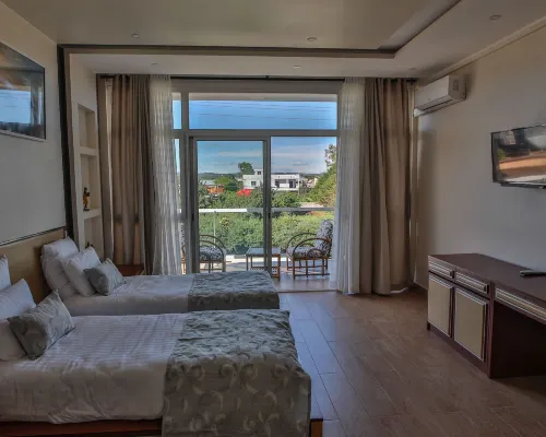 Menabe'l Hotels in Antsirabe
