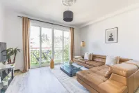 Appartement Luxueux à Hydra Hotels near Copemade Garden