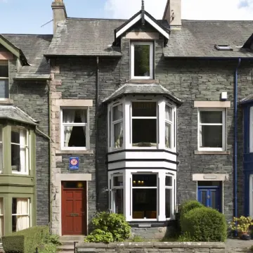 L Apartment - Housity