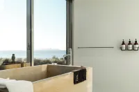 Avalon Coastal Retreat