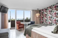 Hovs hallar Hotell & Restaurang Hotels near Vandringsområde Erikstorp