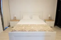 Sara Village Hotels in Pico Island