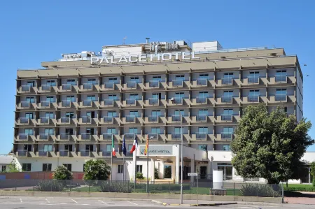 Palace Hotel Zingonia Отели в г. Треццо-суль-Адда