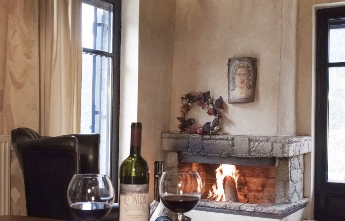 Ostra Menalon Luxury Suites