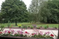 Le pré Aux Biches Hotels in Cormeilles