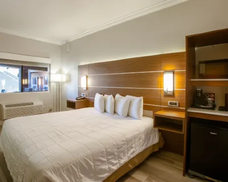 Wildflower Inn at Bell Rock Hotels in Village of Oak Creek