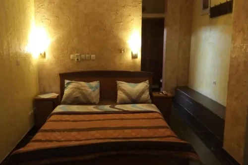 Cocody Guesthouse Galerie - Pensions