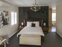 Airport B&B Hotels in Guildford