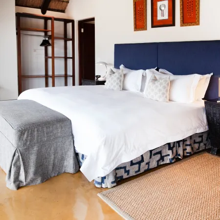 Tshwene Lodge