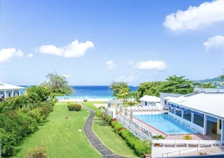 Allamanda Beach Hotel