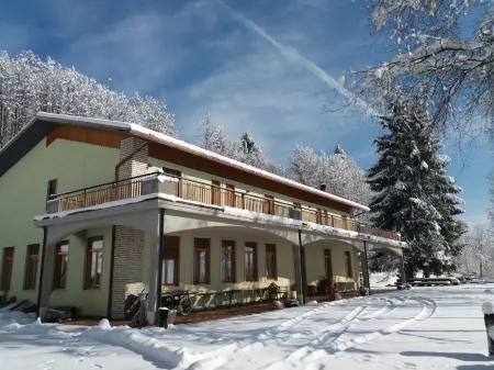 Damarco Alloggio Turistico Locanda Отели рядом с достопримечательностью «Dinamico 2005»