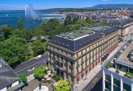 Hôtel Métropole Genève Отели рядом с достопримечательностью «Музей Patek Philippe»